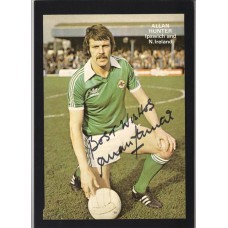 Signed picture of the Northern Ireland international footballer Allan Hunter